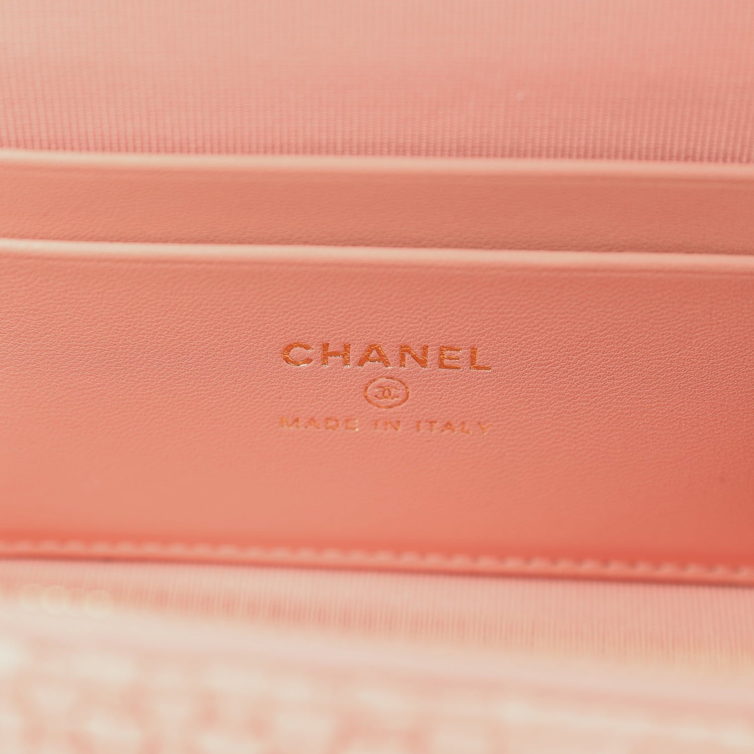 Chanel Vanity Case Light Pink Raffia — view 9