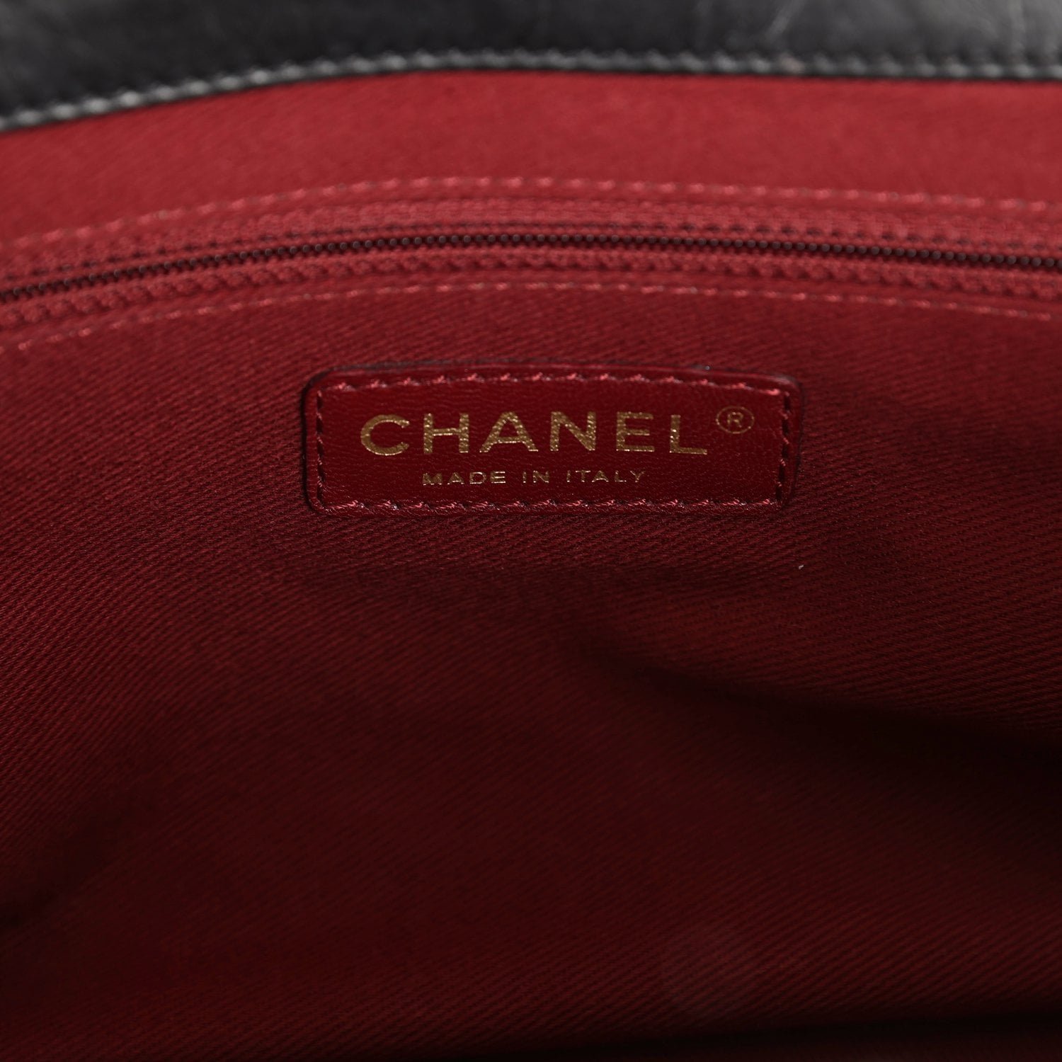Pre-Owned Chanel Medium Flap Bag Black Calfskin — view 8