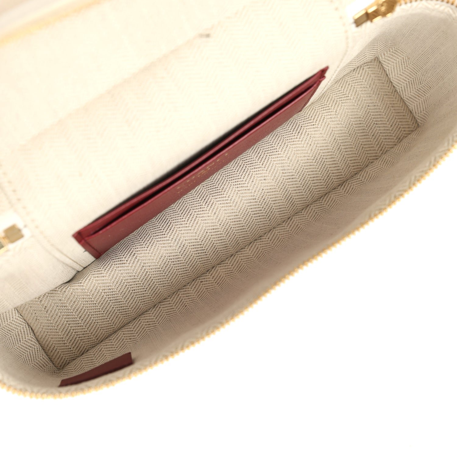 Chanel Vanity Case White Calfskin — view 9