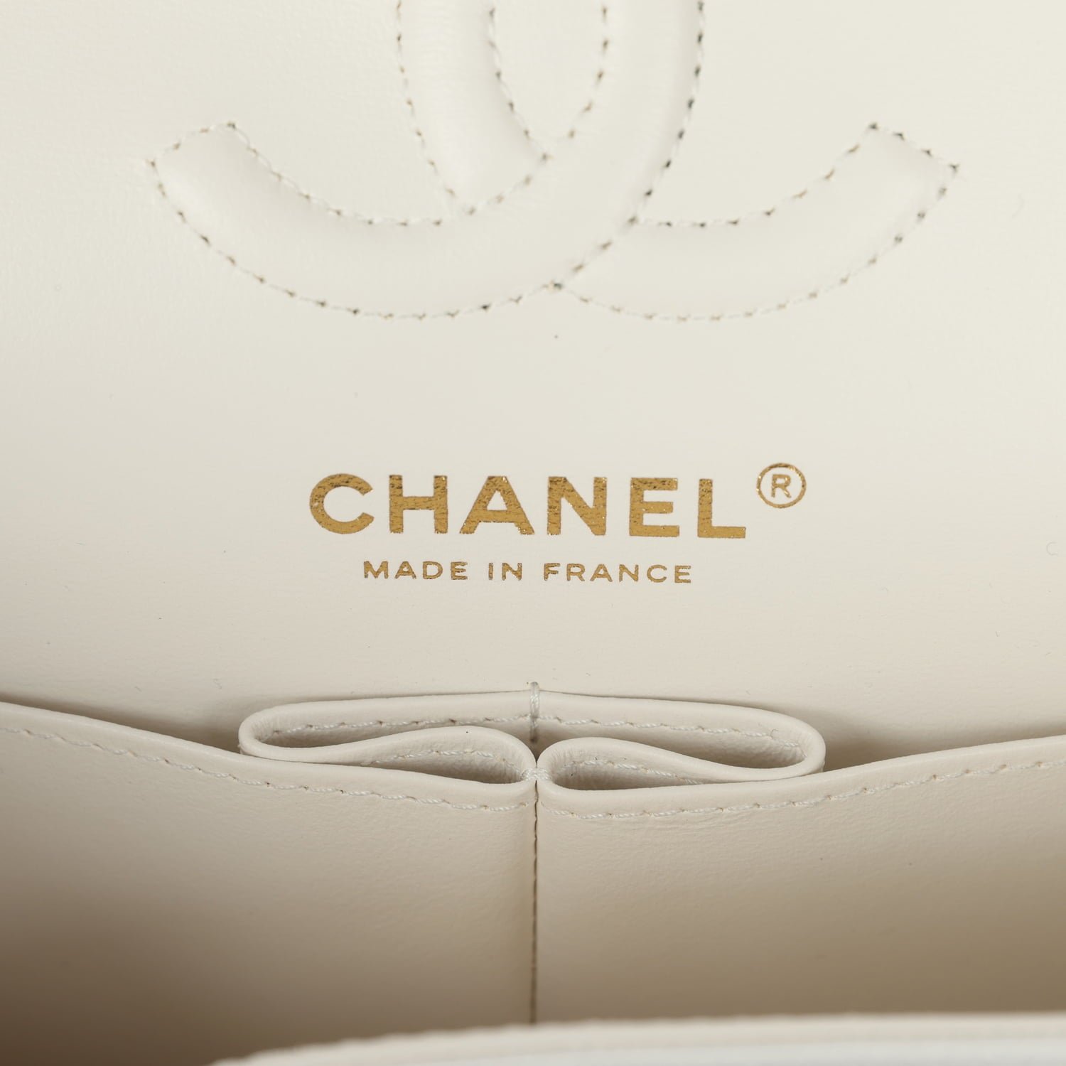 Pre-Owned Chanel Small Classic Double Flap White — view 8