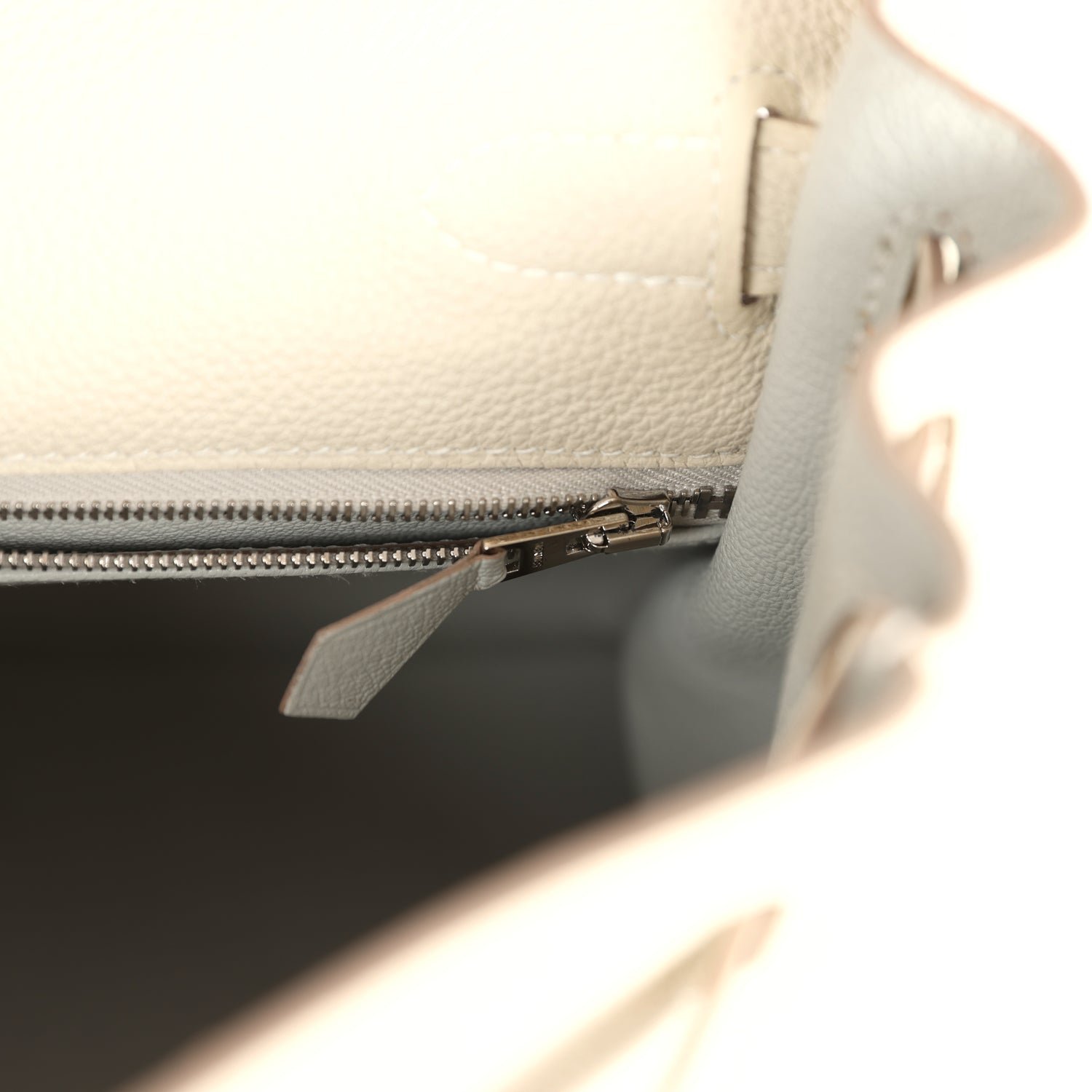 Pre-Owned Hermès Kelly Retourne 28 Beton Togo — view 3