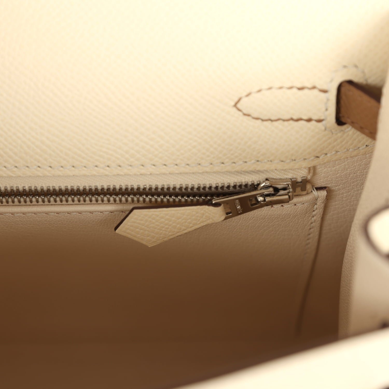 Hermès Kelly Sellier 25 Nata Epsom — view 8