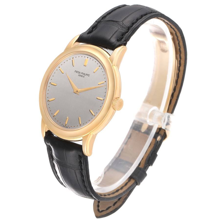 Patek Philippe Calatrava 36mm Yellow Gold for Sale — detail 3