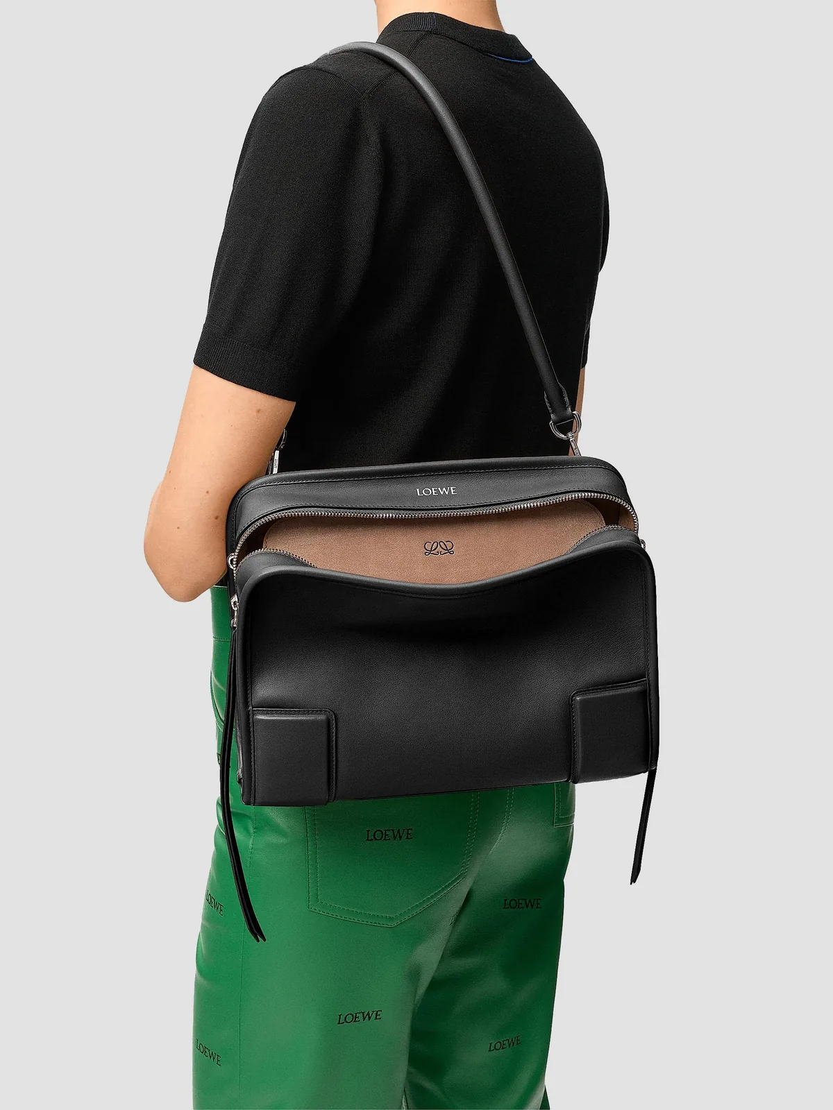 LOEWE Amazona 180 Medium Leather Handbag for Sale