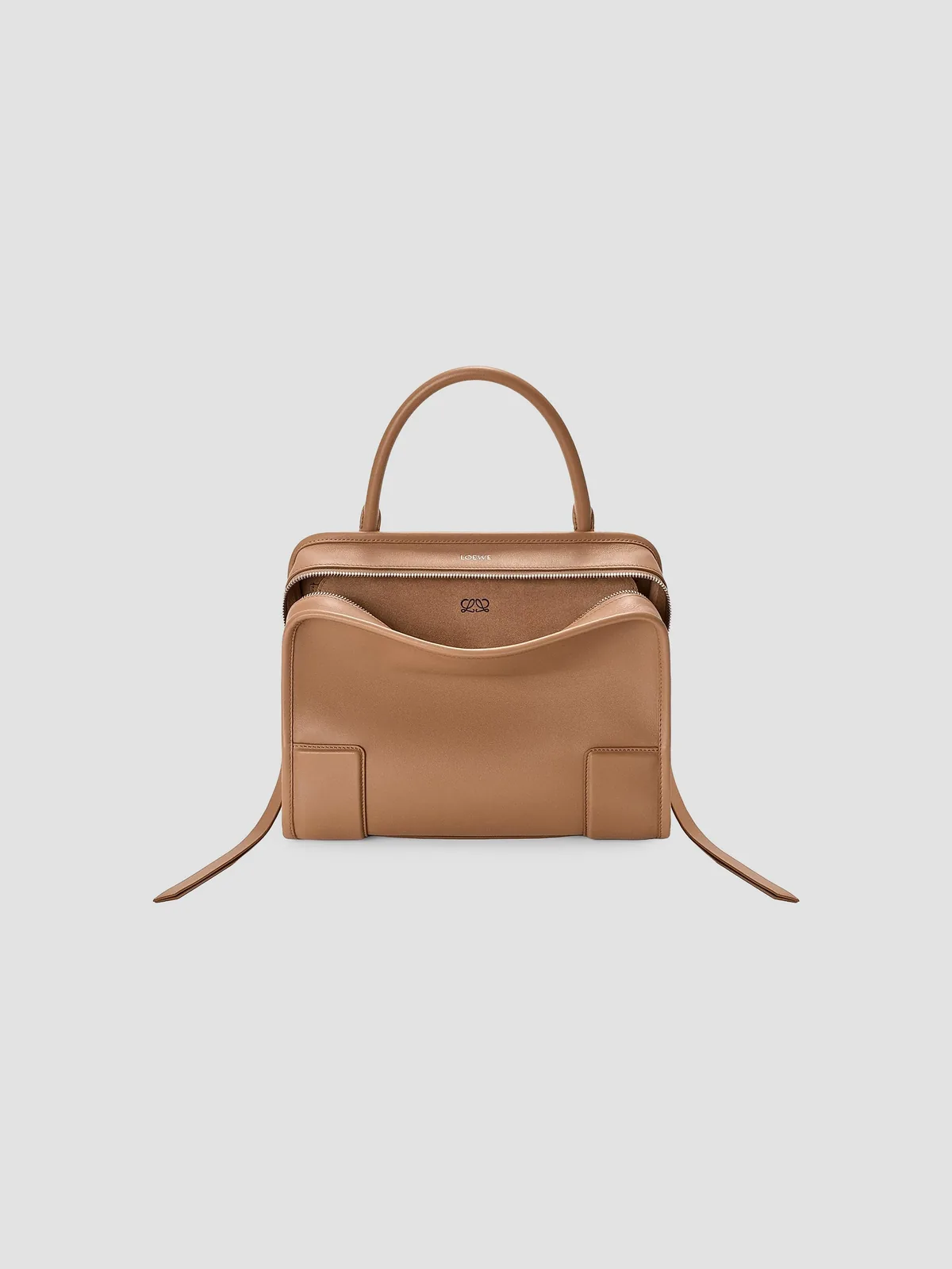 LOEWE Amazona 180 Medium Leather Handbag for Sale - Mocha