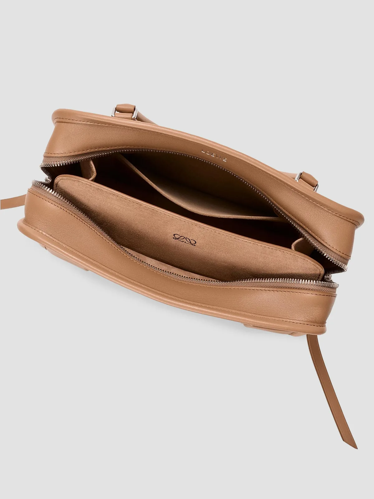 LOEWE Amazona 180 Medium Leather Handbag for Sale