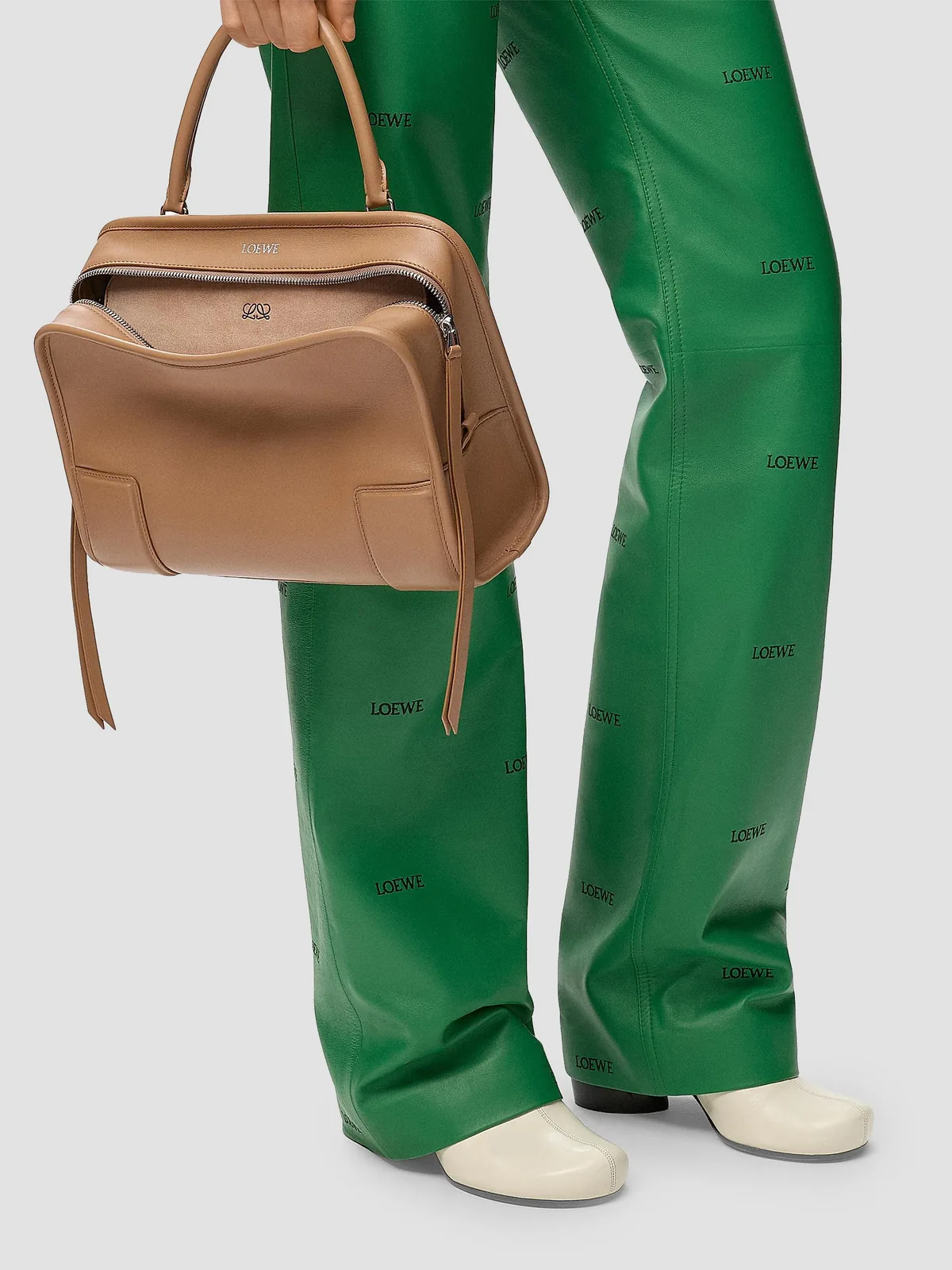 LOEWE Amazona 180 Medium Leather Handbag for Sale