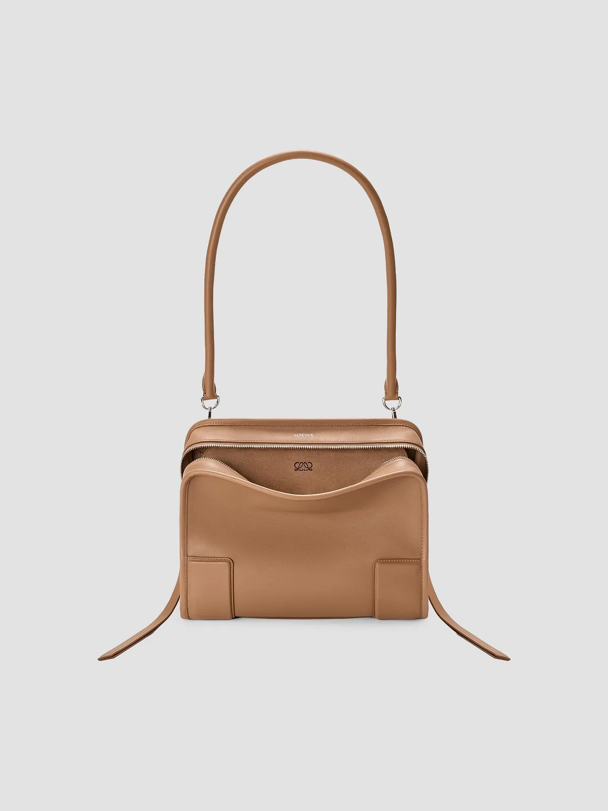 LOEWE Amazona 180 Medium Leather Handbag for Sale