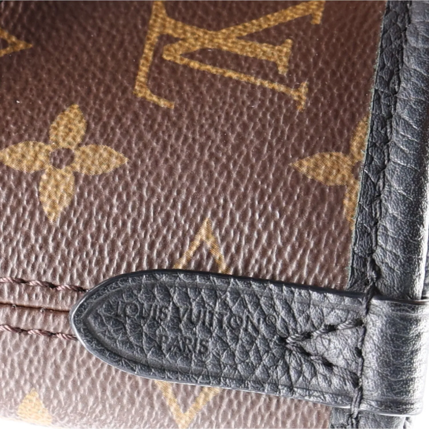 Louis Vuitton Monogram Calfskin Neo Neverfull Inside Out MM Black – Excellent – photo 11