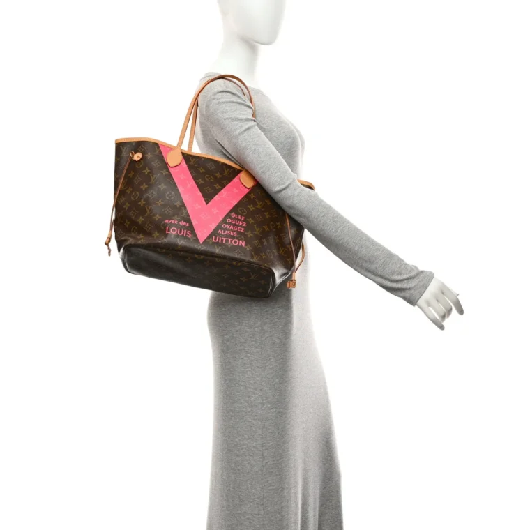 Pre-Owned Louis Vuitton Monogram V Neverfull MM Grenade – Very Good 2015 for Sale — alternate view