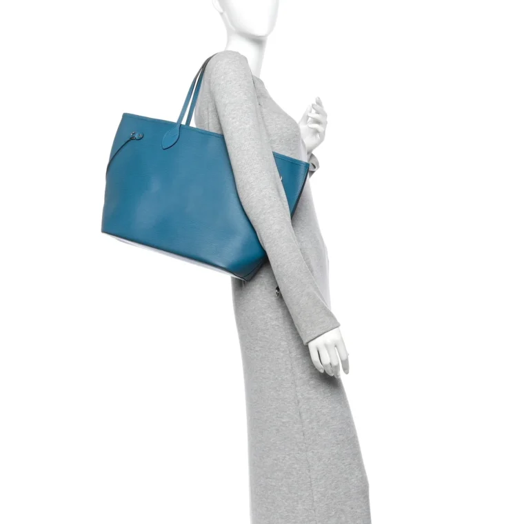 Louis Vuitton Epi Neverfull MM Cyan – Very Good 2013 for Sale — alternate view