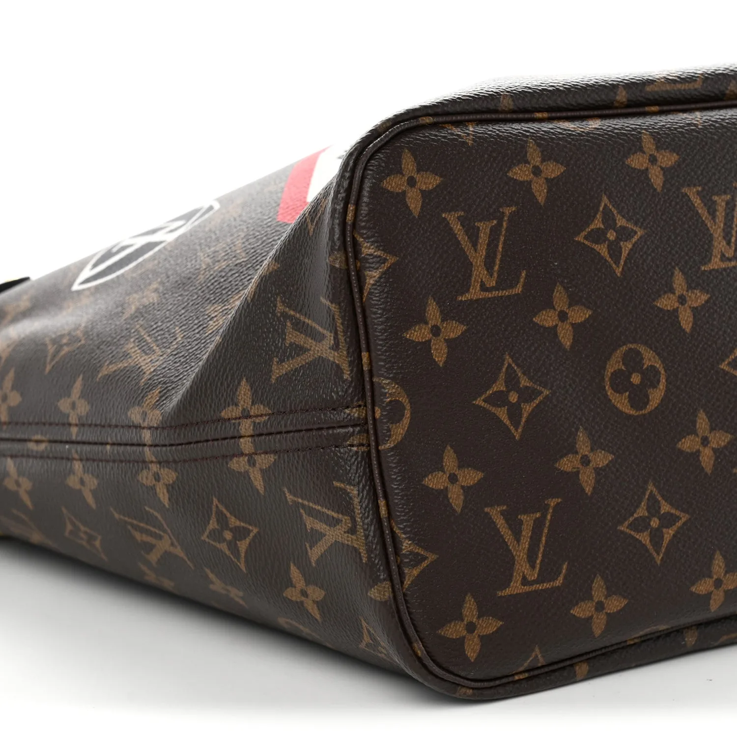 Louis Vuitton Monogram World Tour Neverfull MM – photo 10