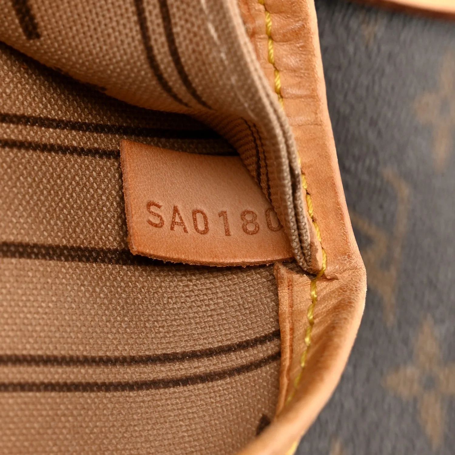 Louis Vuitton Monogram Neverfull MM – Very Good 2010 – photo 7