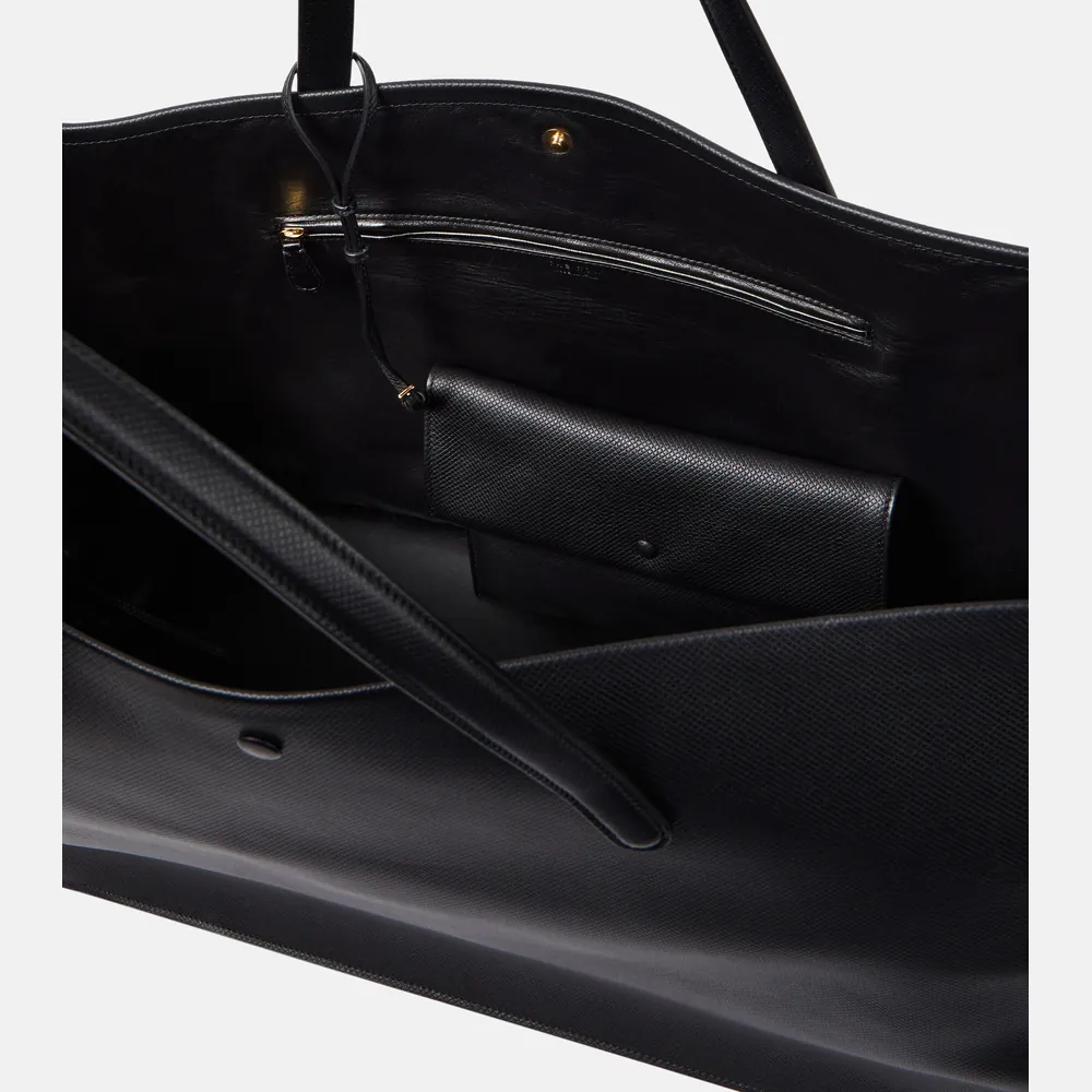 The Row Idaho XL Black view 3