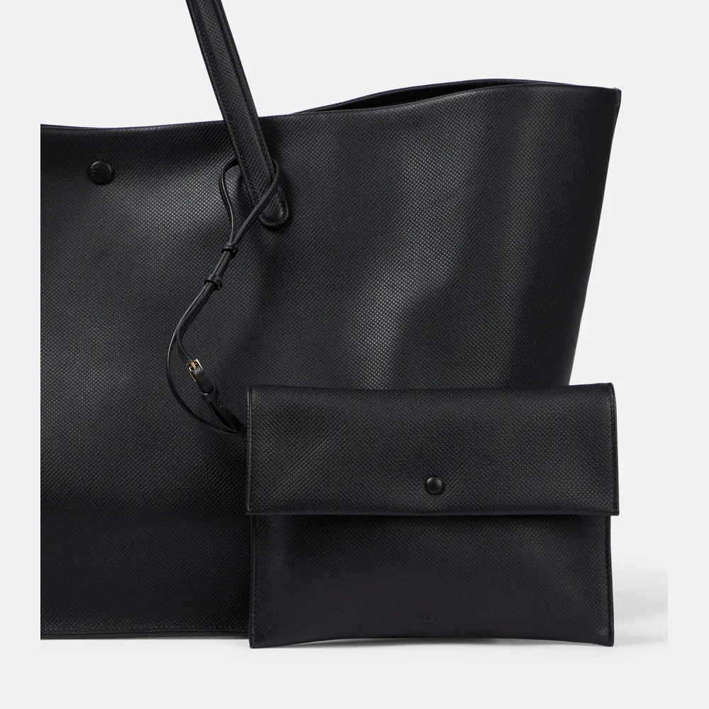 The Row Idaho XL Black view 6